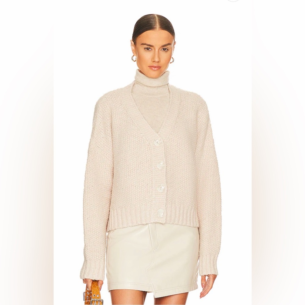 Lili Button Front Cardigan in Nude
Lovers and Friends XS
